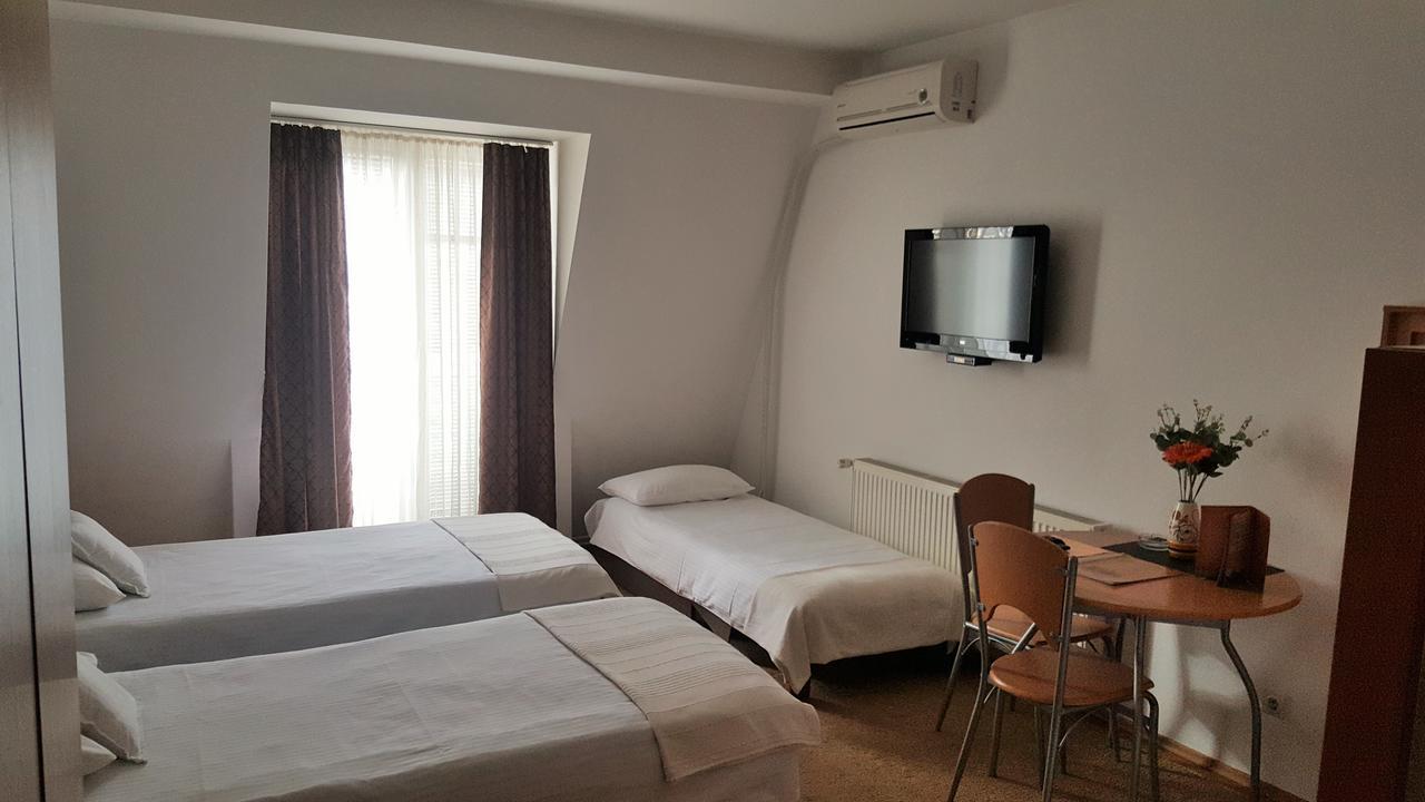 Hotel Topcider เบลเกรด ภายนอก รูปภาพ